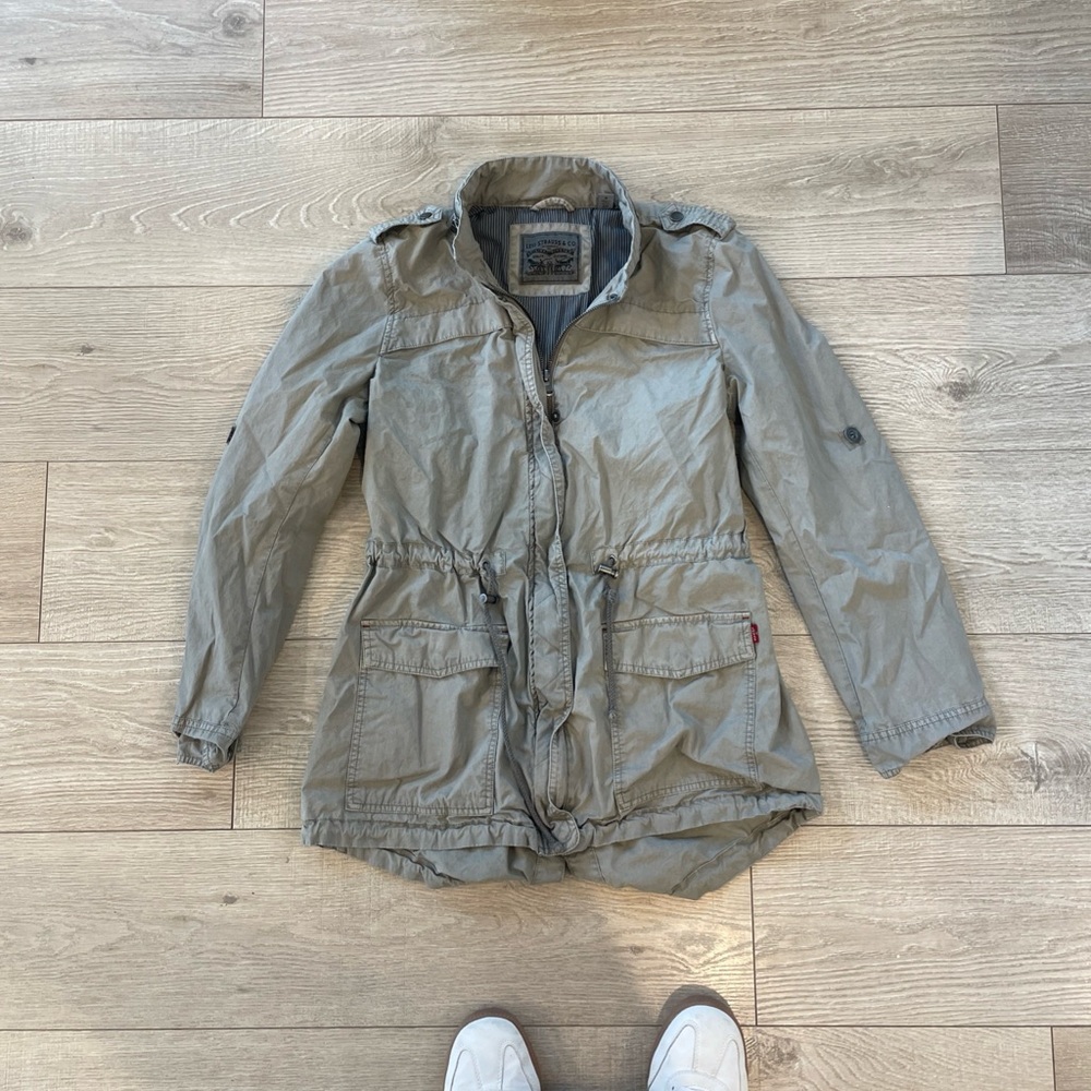 Levi’s Stylish Gray Jacket